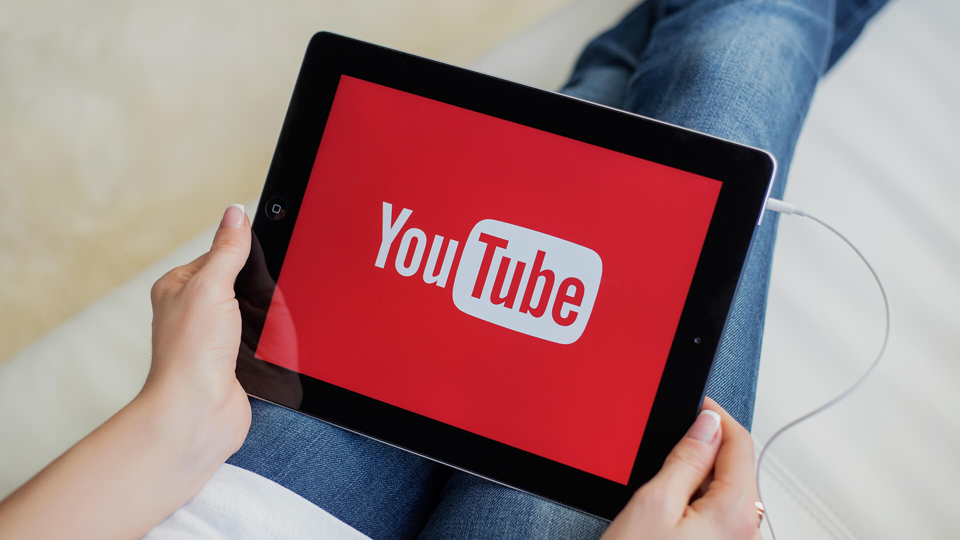 YouTube 確認暫停影片時會顯示廣告