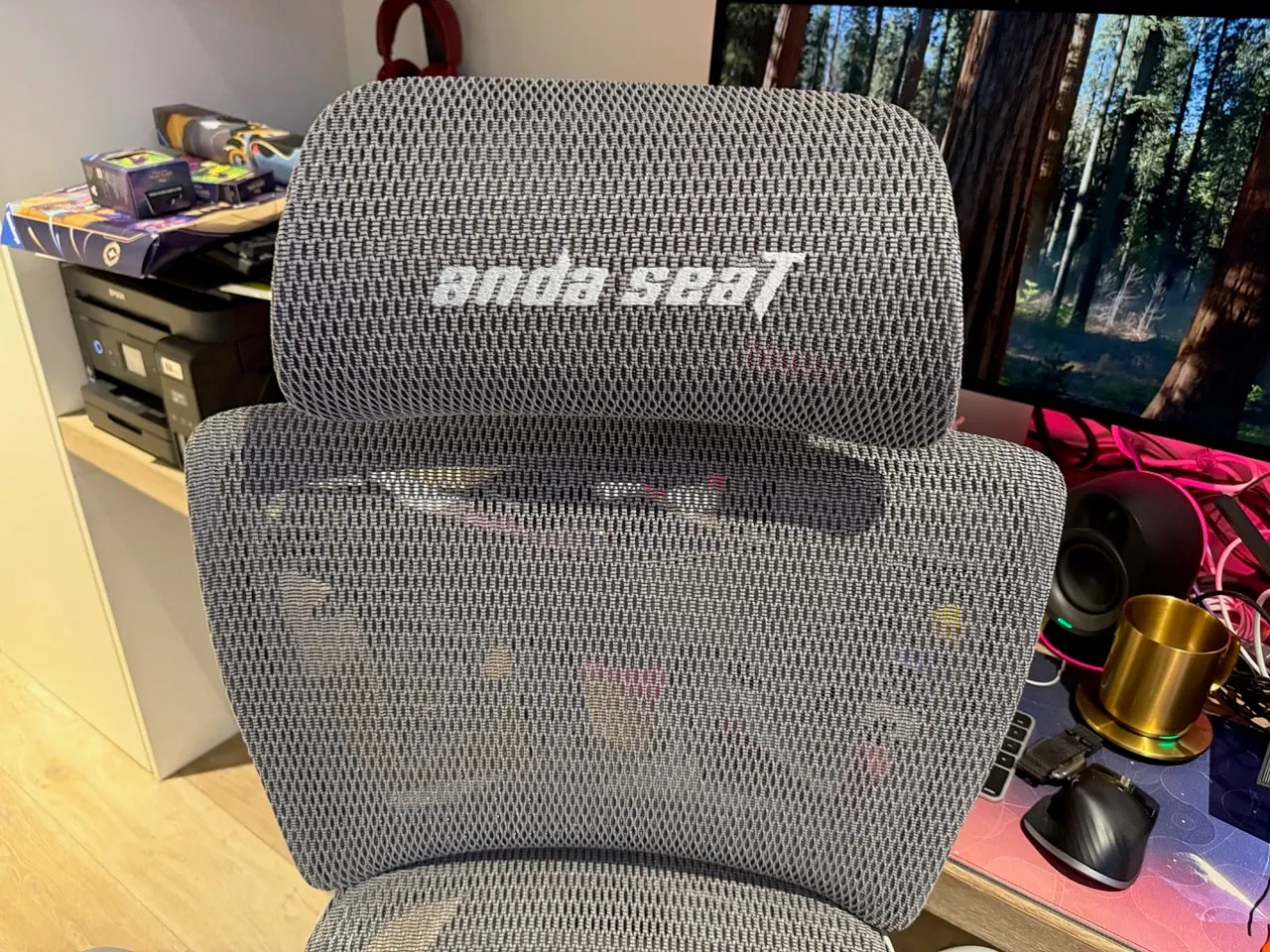 Andaseat X-Air Pro網狀遊戲椅評論：很好的初稿